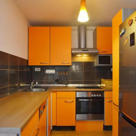 Anna's Two Terrace Apartman *